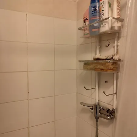 Moderne, Propre Et Calme